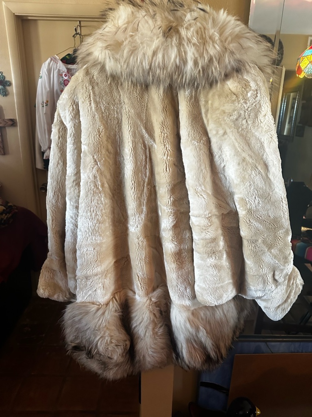 Huge & Heavy Fredrico Bano Fur Coat - Picture 9 of 9